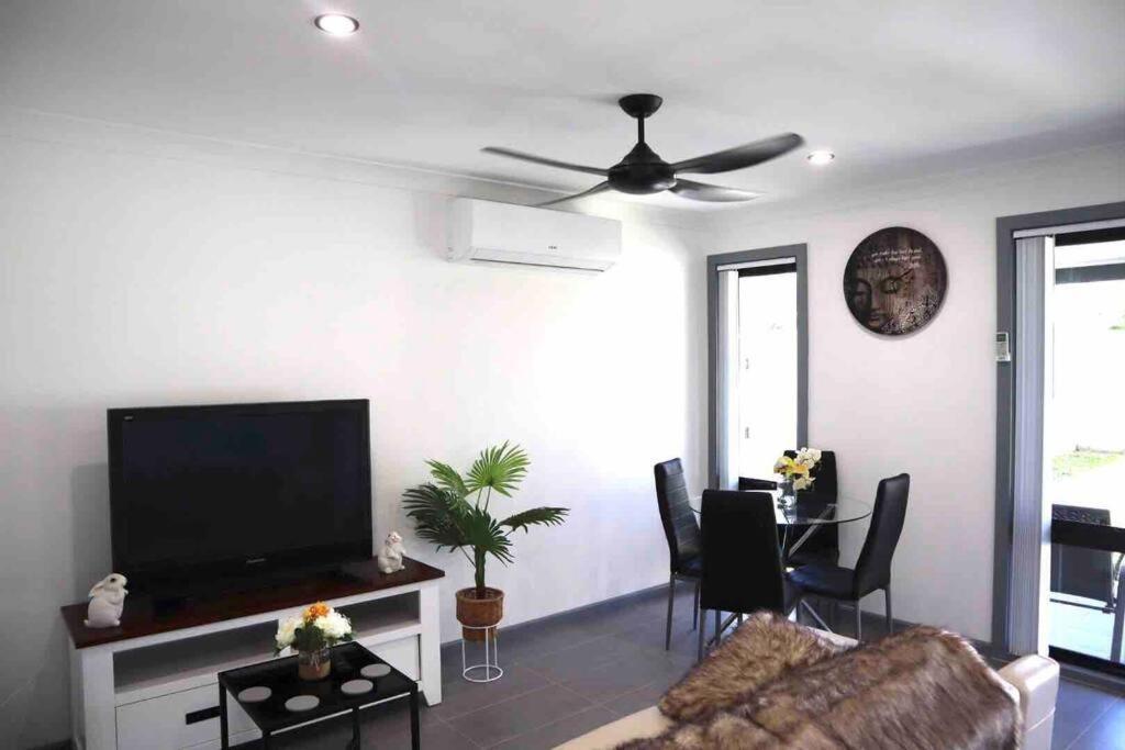 Lakeside Residence Raymond Terrace Exterior photo