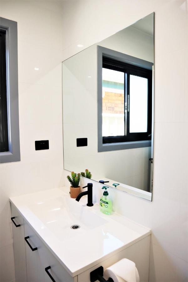Lakeside Residence Raymond Terrace Exterior photo